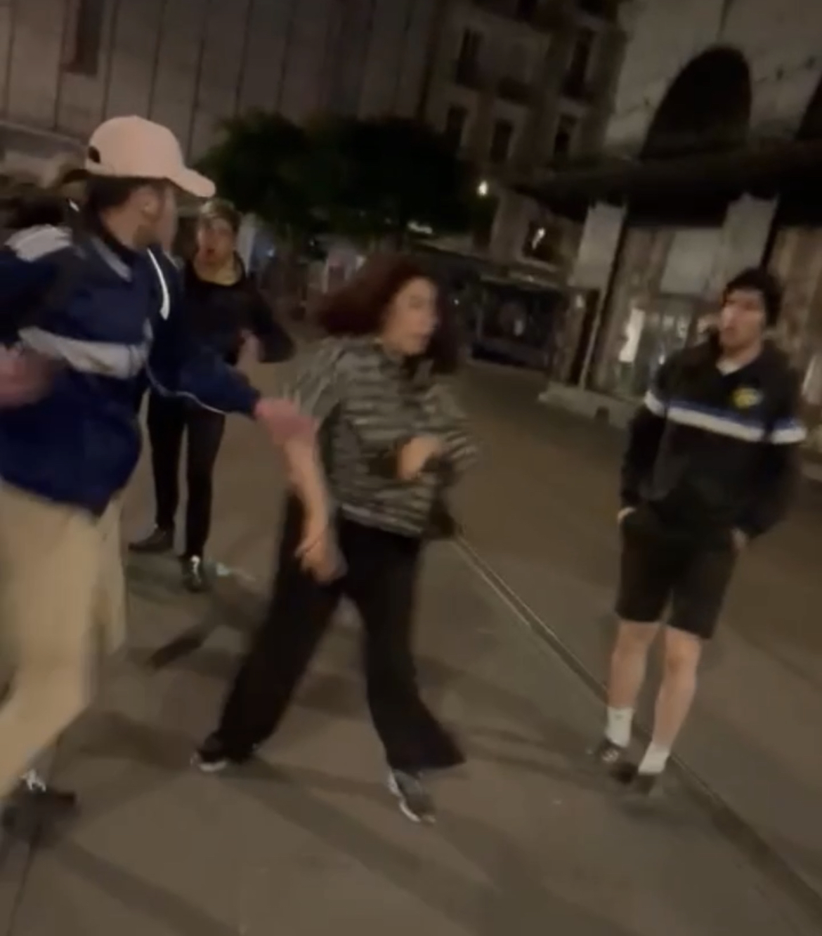 Image Agression de nos militants en toute impunité : les antifas sont condamnés à seulement 70 heures de travaux d’intérêt général !